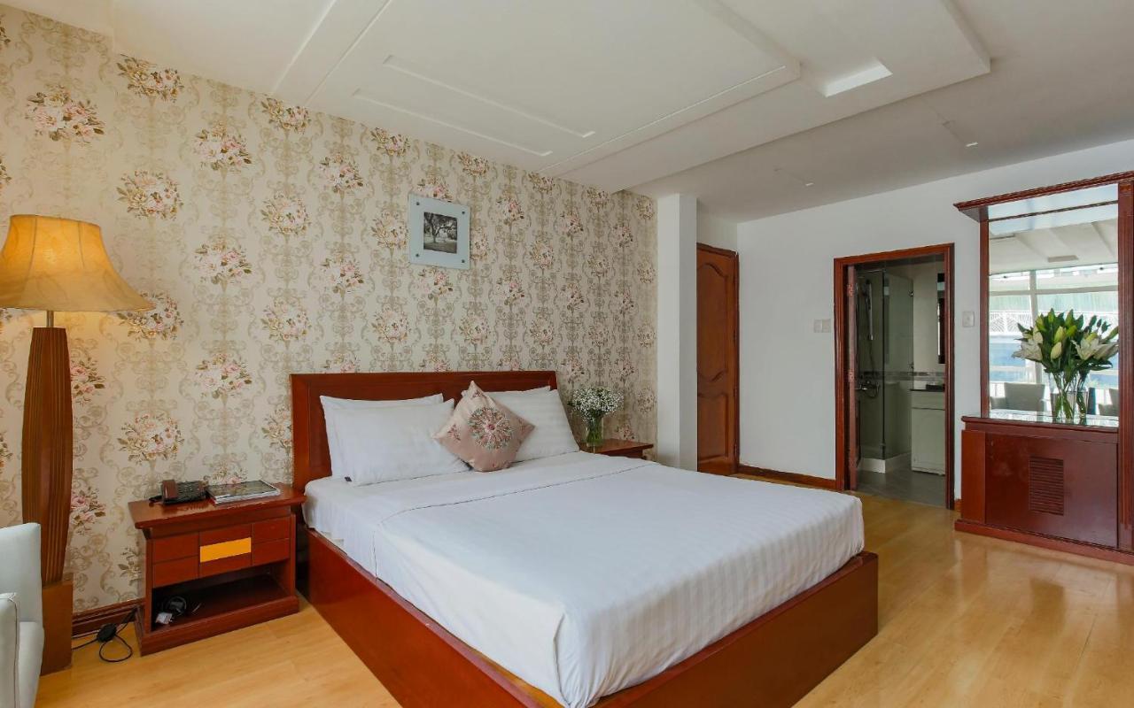 Lien Thanh Hotel Ho Chi Minh City Exterior photo
