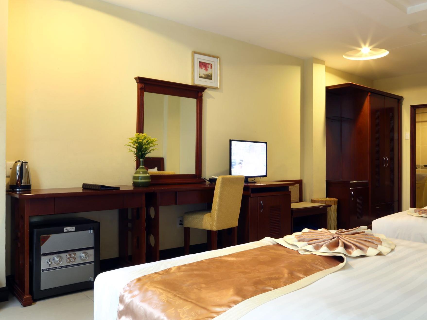 Lien Thanh Hotel Ho Chi Minh City Exterior photo