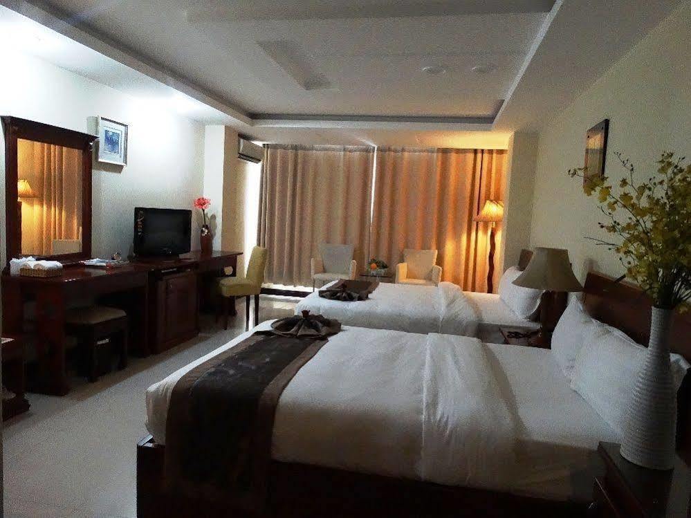Lien Thanh Hotel Ho Chi Minh City Exterior photo