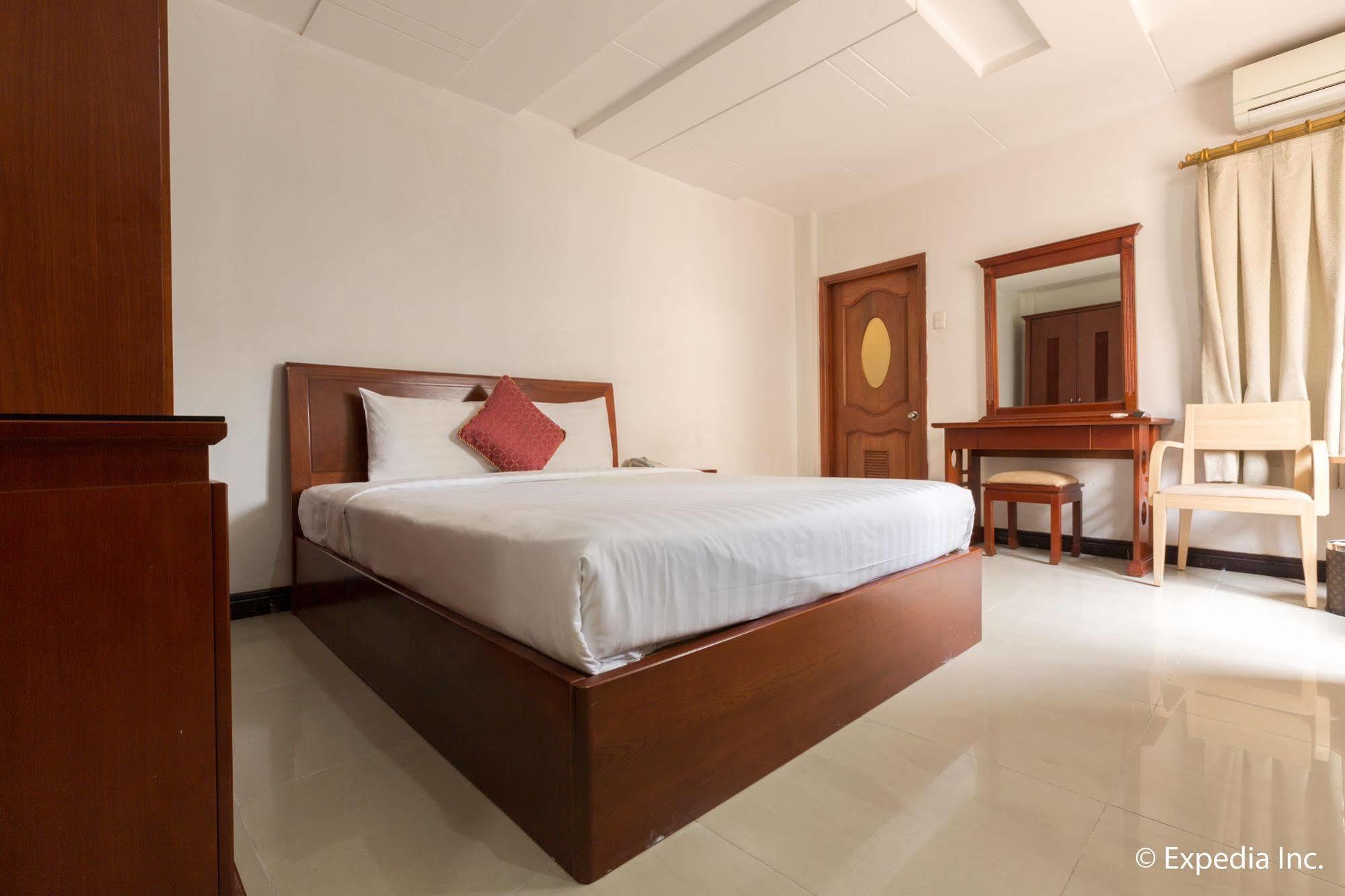 Lien Thanh Hotel Ho Chi Minh City Exterior photo